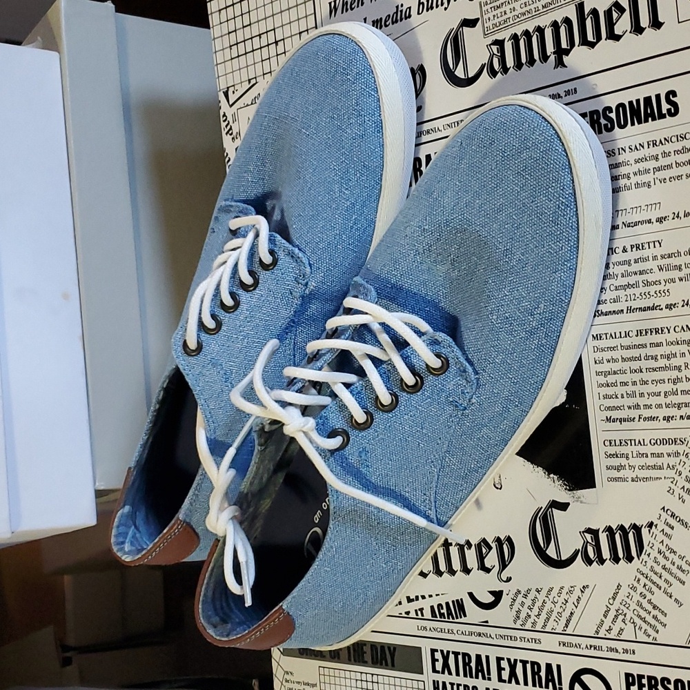 Sz 8.5 NIB Original Penguin shoes